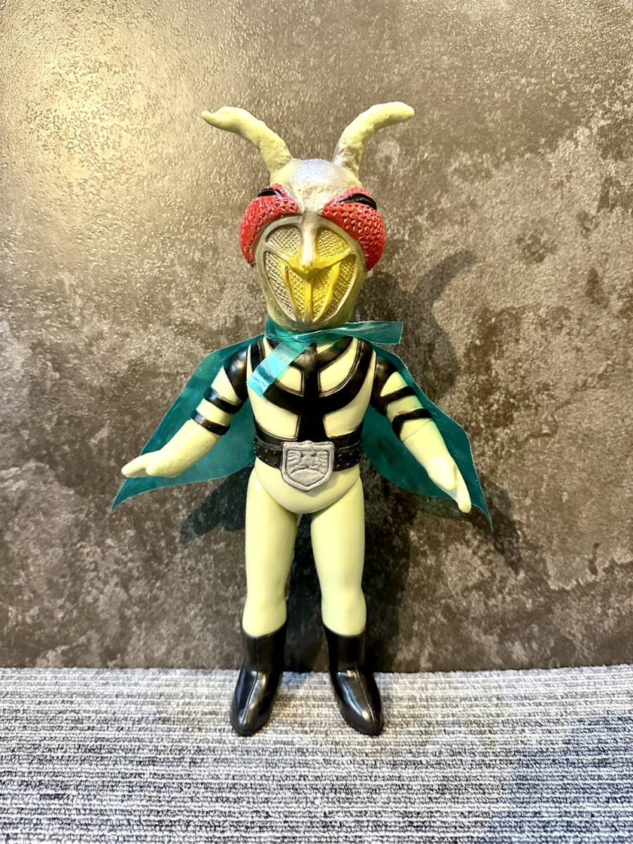 美品 当時物 カマキリ男 旧バンダイ スタンダードサイズ Yahoo!オークション -「カマキリ男」(ソフビ) (ビンテージ)の