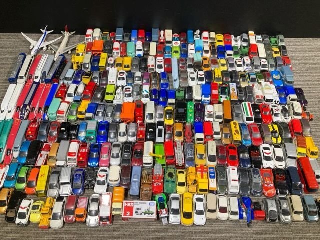 カーズ ミニカー15台まとめ売り Yahoo!オークション -「カーズ15」(おもちゃ、ゲーム) の落札