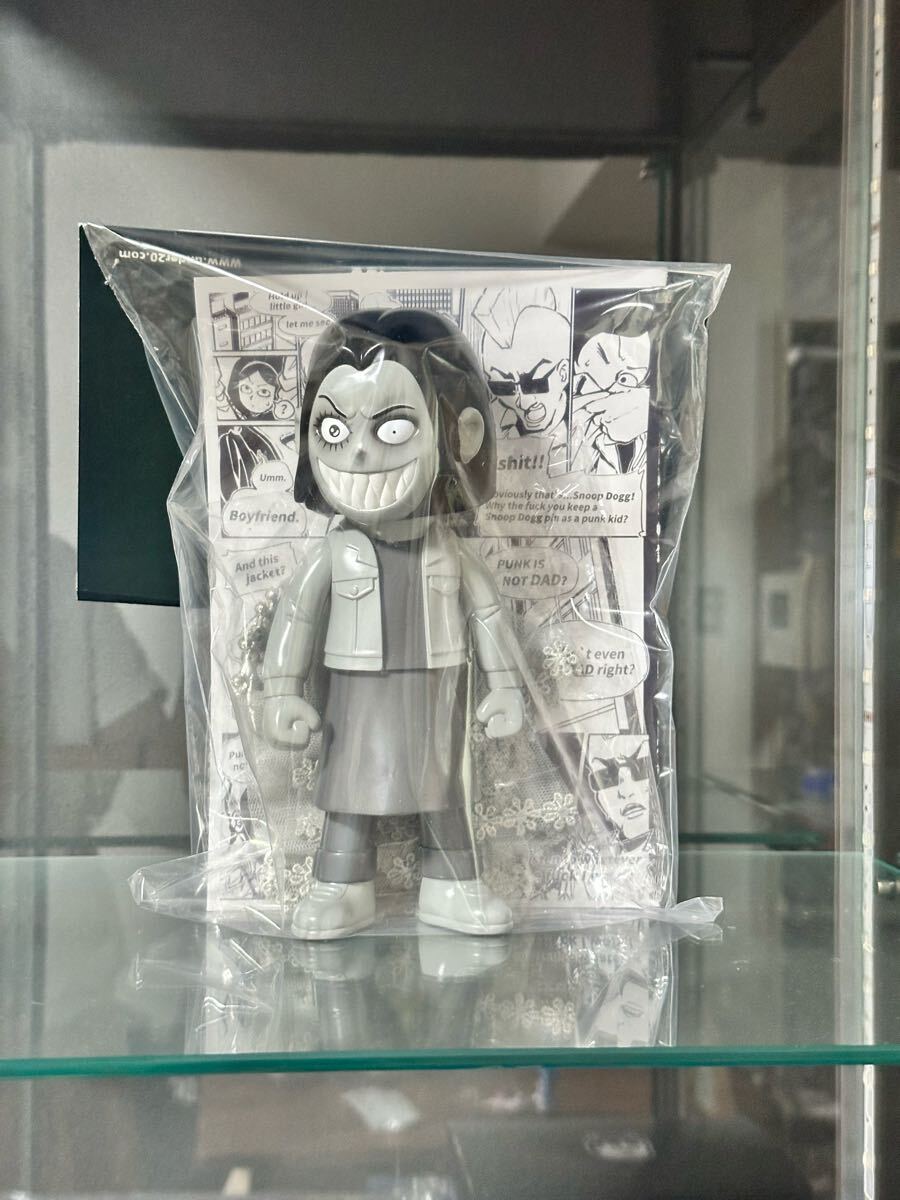 fantastic toy ラビットキング いちご インディーズソフビ IMG_7913_1_1200x.jpg?v=1629780965