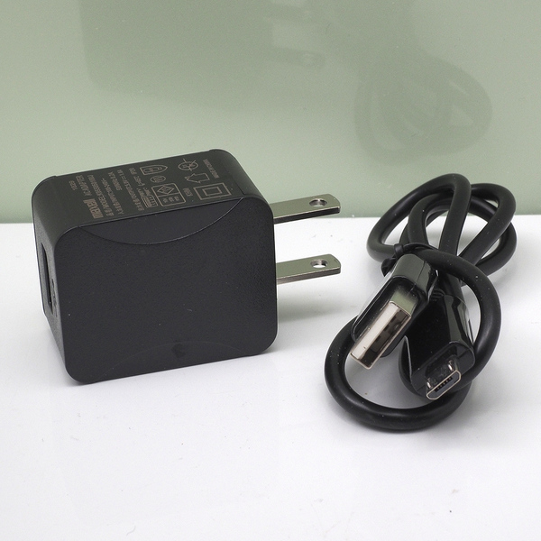 maxell マクセル 小型 軽量 ACアダプター K05S050100J ブラック と microUSBケーブル 黒 未使用品 USB充電器
