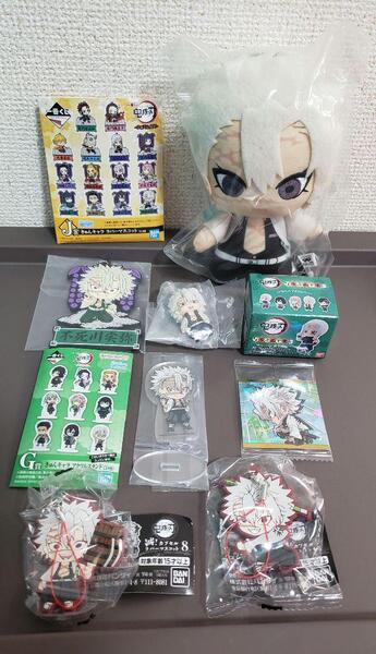 不死川実弥 鬼滅の刃 ともぬい 一番くじJ賞きゅんキャラ ラバーマスコット G賞アクリルスタンド ならぶんです カプセルラバーマスコット