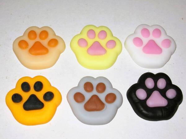 【ぷにぷに 肉球 スクイーズ 6個セット】気持ちいい にゃんこ 猫 ねこ 玩具 柔らかい 動物 アニマル おもちゃ 子供会 安全 まとめ買い