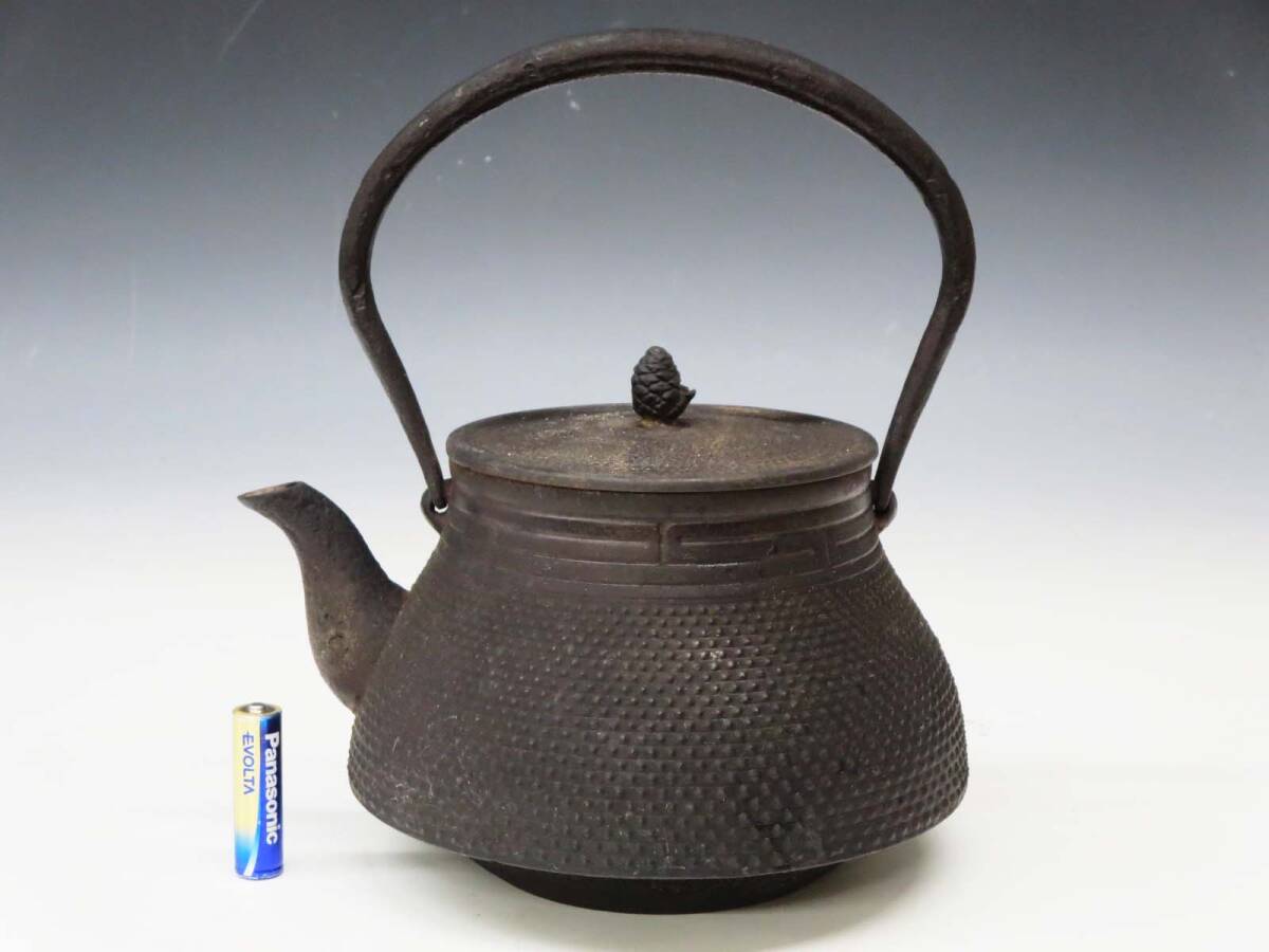煎茶 金属工芸 鉄瓶 急須 時代 250717E4 Yahoo!オークション -「煎茶道具」(鉄瓶) (鉄製)の落札相場