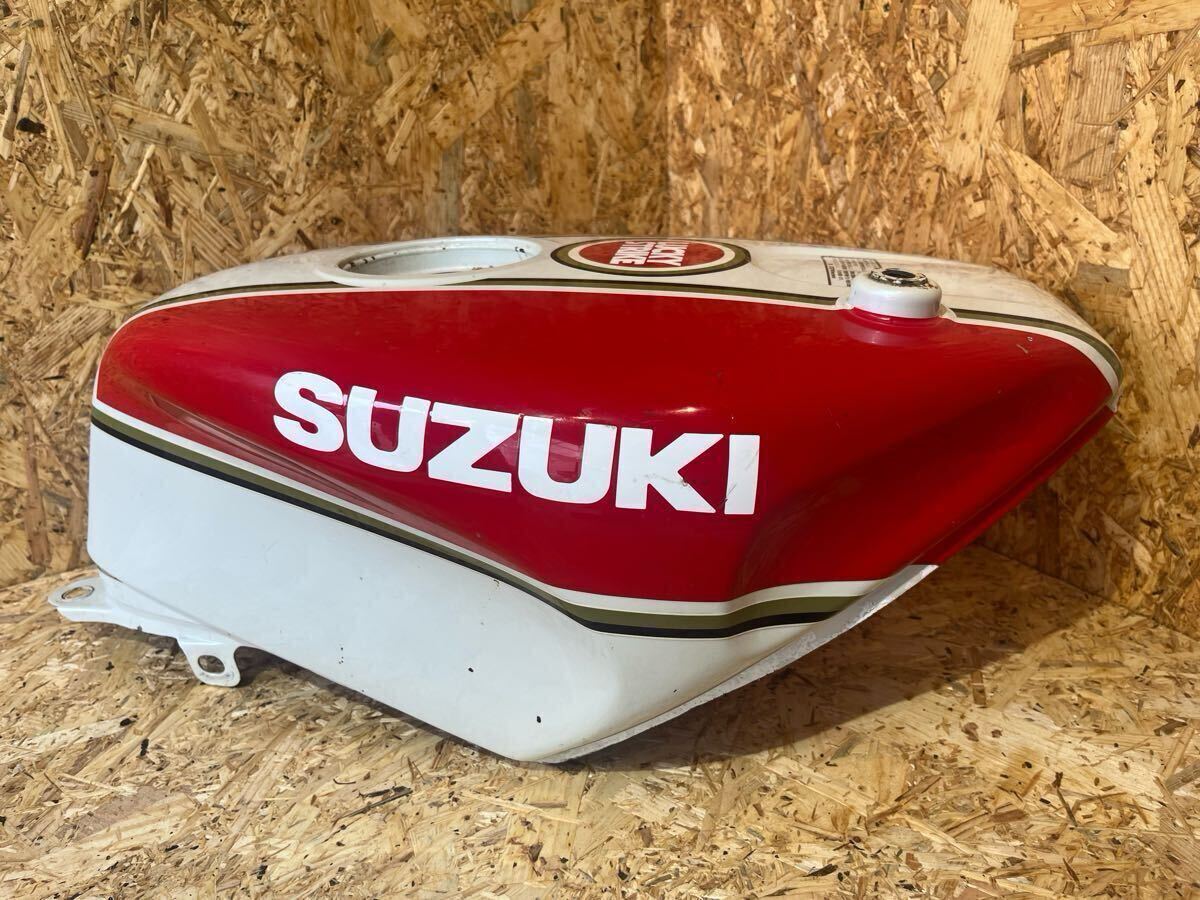 スズキ純正 RGV250Γ用タンク 当時物❗️ Yahoo!オークション -「rgv250Γ タンク」(スズキ用) (タンク)の