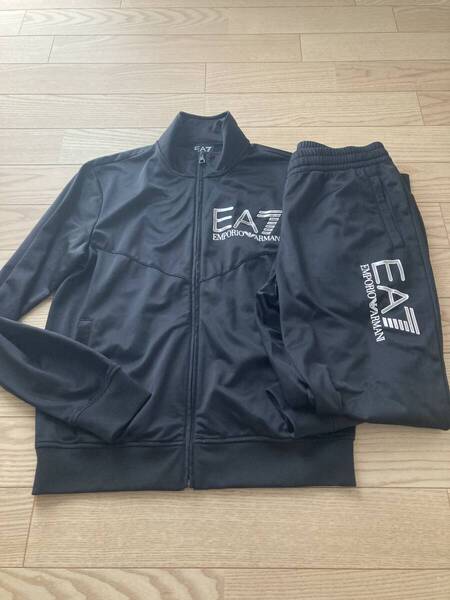超綺麗 EA7 エンポリオアルマーニ ジャージ 上下セット トラックジャケット パンツ Mサイズ EMPORIO ARMANI ブラック メンズ セットアップ