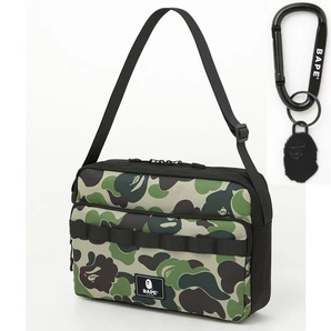 BAPE◆A BATHING APE/迷彩カモ◆ア ベイシング エイプ◆カラビナ付ショルダーバッグ◆CAMO/カモ/付録ノベルティ