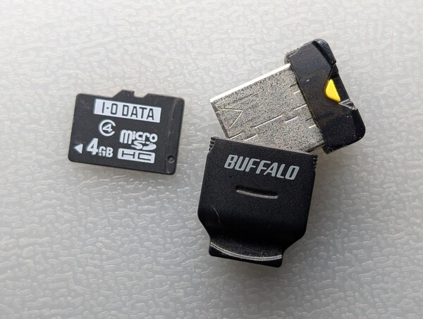 小型 microSD用 USB2.0 カードリーダー BK microSD 4GB付き マイクロSDカードリーダー USBメモリー アダプター 動作確認済み
