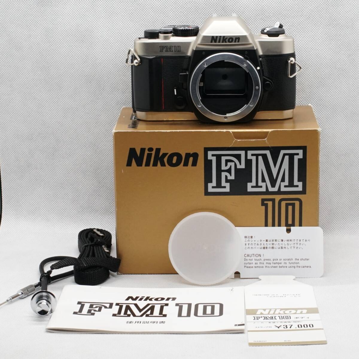★美品★ ニコン Nikon FM10 ボディ 箱付き #19813 Amazon | Nikon 一眼レフカメラ FM10 ボディー | デジタル一眼