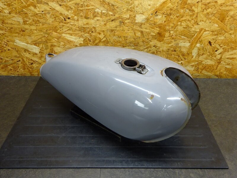 SR400 2h6 タンク 2025年最新】Yahoo!オークション -sr400 タンク 2h6の中古品