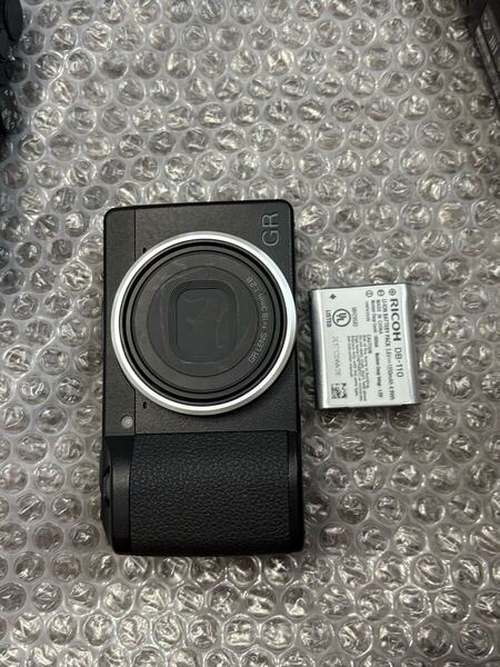 コンパクトデジタルカメラ RICOH リコー GR III 727