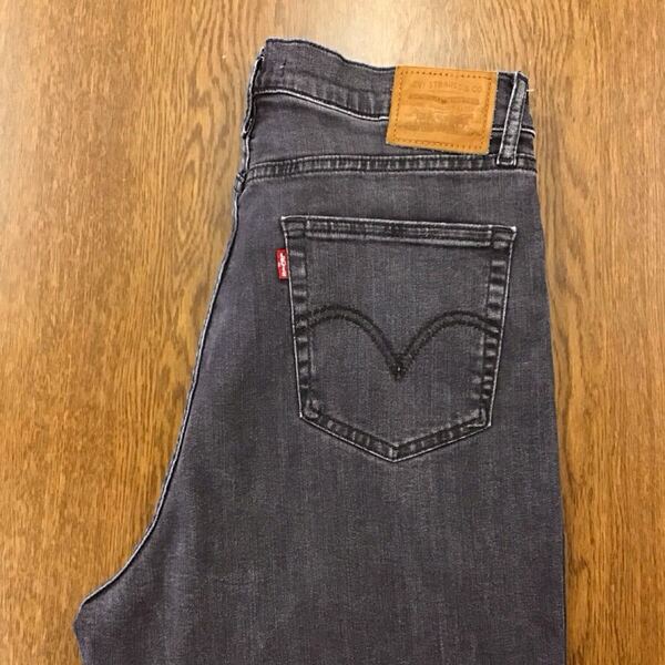【GG037】Levi's HIGH RISE BOYFRIEND W31 L30 色落ち加工 ブラック ジーンズ デニムパンツ ストレッチ レディースブランド古着 送料無料