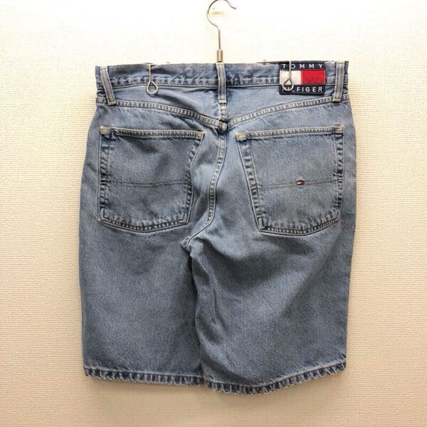 【GG189】TOMMY HILFIGER W33 デニムハーフパンツ メンズブランド古着 トミーヒルフィガー ショートパンツ 送料無料