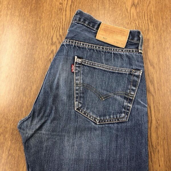 【GG240】Levi's 501 W30 L30 定番ストレート ジーンズ ジーパン デニムパンツ メンズブランド古着 リーバイス501 送料無料