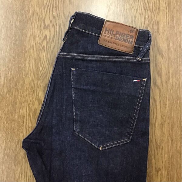 【GG266】TOMMY HILFIGER W29 L32 ジーンズ ジーパン デニムパンツ ストレッチ生地 股上浅め ブランド古着 トミーヒルフィガー 送料無料