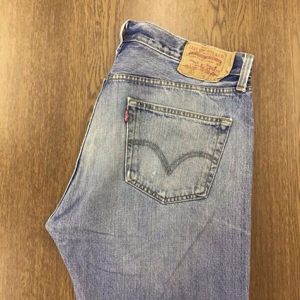 【GG272】Levi's 501 W36 L32 定番ストレート 色落ち加工 ジーンズ ジーパン デニムパンツ メンズブランド古着 リーバイス501 送料無料