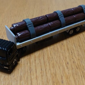 タカラトミー トミカ No.125 いすゞ ギガ 木材運搬車 ロングトミカ