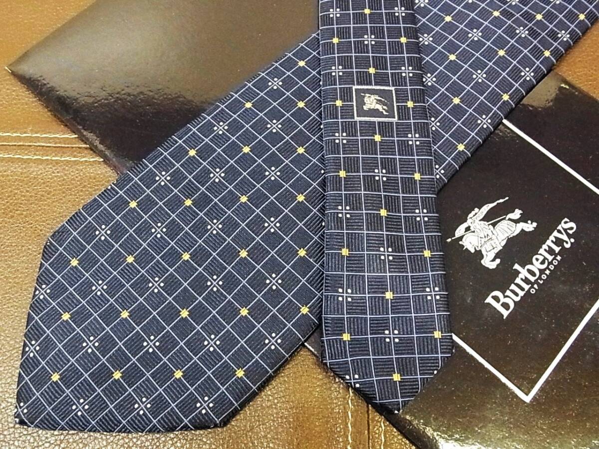 良品！BURBERRY　ネクタイ　ホースロゴ　ゴールド ✕ ブラック　ストライプ バーバリー 高級シルクネクタイ ストライプ柄（ホースロゴ