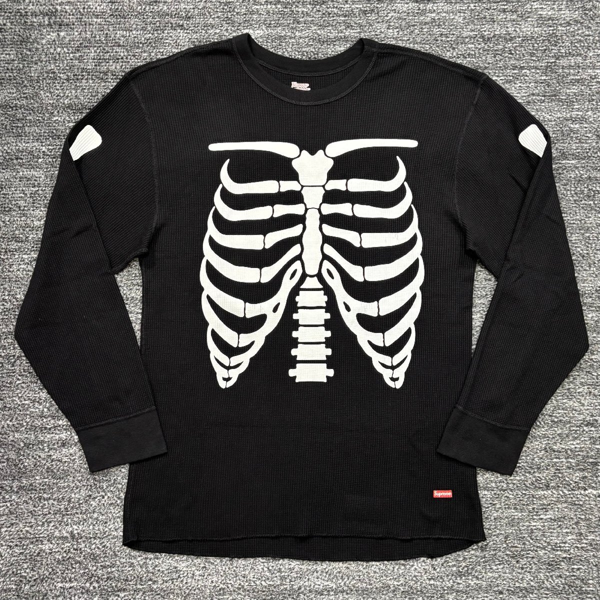 シュプリーム SUPREME Hanes ヘインズ 骨サーマル 新品未使用 2025年最新】Yahoo!オークション -Supreme Hanes Bones Thermal