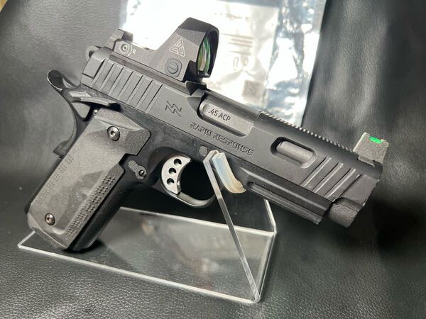 Carbon8 M45GUNNUT CRAFT WORKSカスタムCo2ガスガン