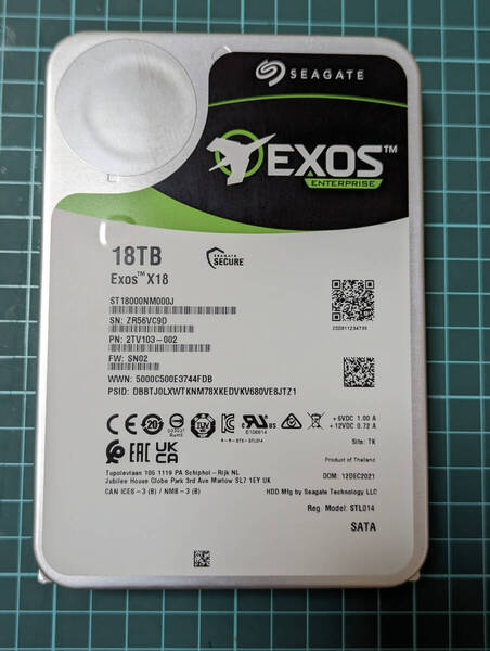 【動作確認済み】Seagate Exos X18 18TB 内蔵HDD 3.5インチ SATA CMR(ヘリウム)7200RPM 256MB 6Gb/s NAS / PC対応