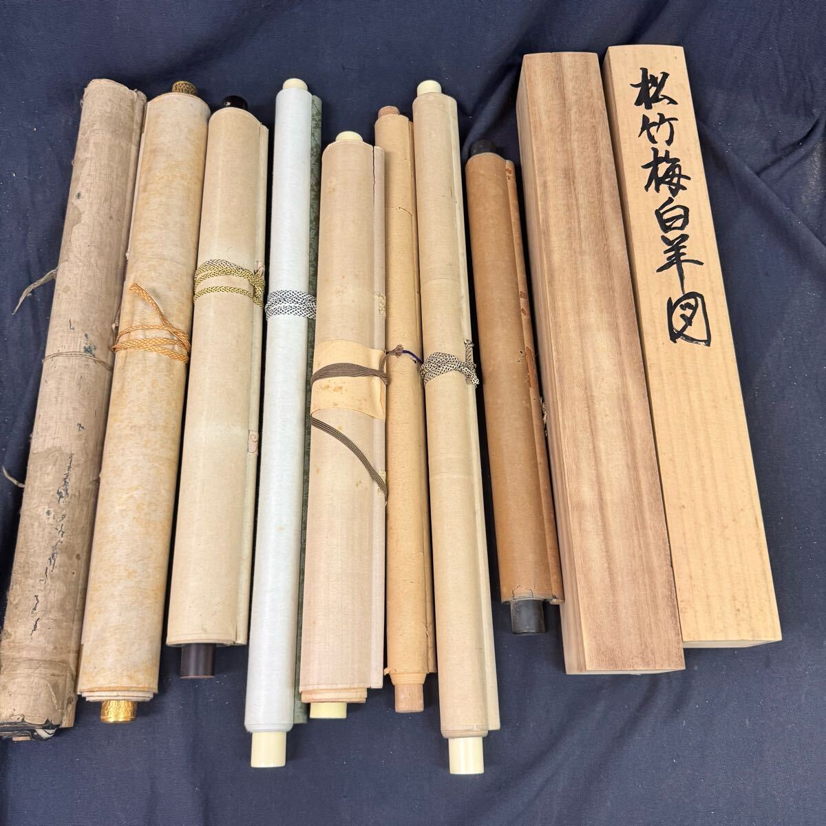 掛軸 まとめ売り 33本 現状品 Yahoo!オークション -「ジャンク」(掛軸) (書)の落札相場・落札価格