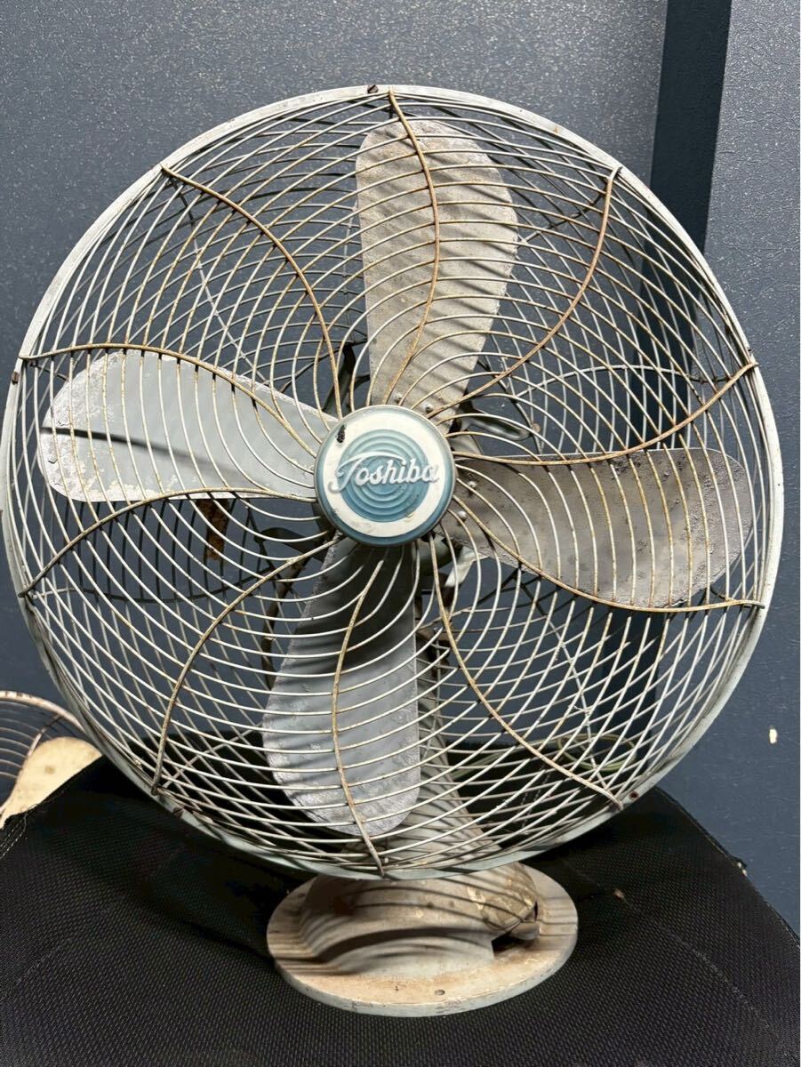 昭和レトロ 当時もの 鉄製扇風機TOSHIBA C-4737 Electric 昭和レトロ 当時もの 鉄製扇風機 東芝 TOSHIBA C-4737 昭和
