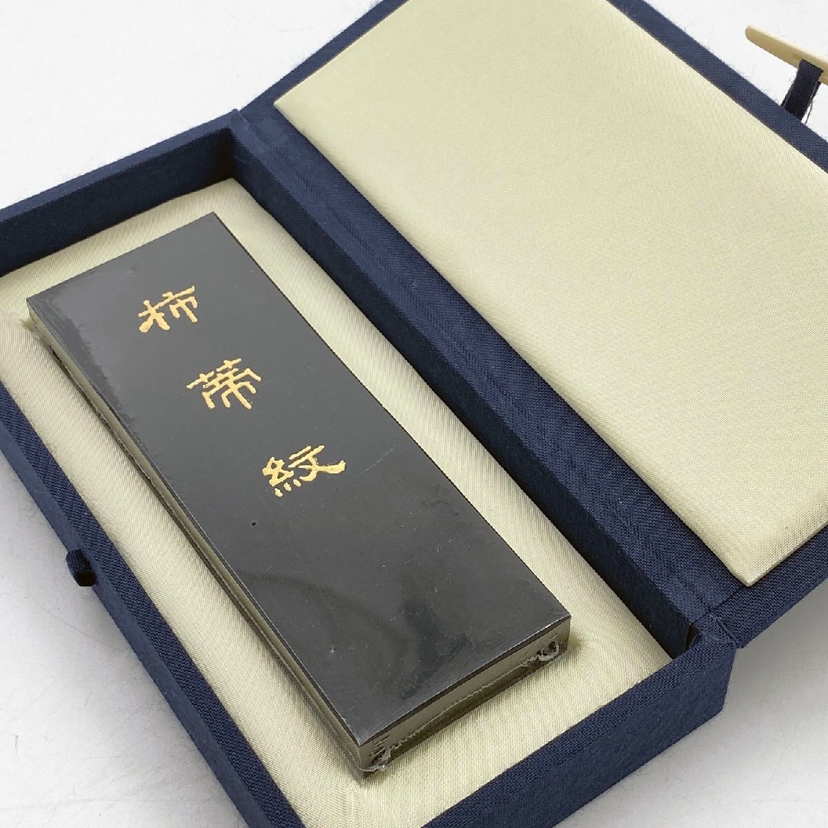 墨運堂 百選墨 No.3 『蔵輝』 定価 ¥58300(税込) Yahoo!オークション -「墨運堂 百選墨」の落札相場・落札価格