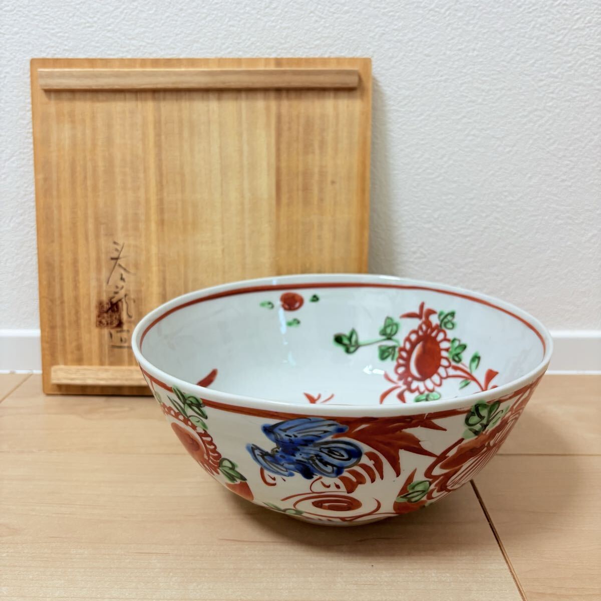 シロ 九谷焼 古九谷 呉須赤絵 魚花文鉢 時代箱 C 6347C 2025年最新】Yahoo!オークション -九谷 赤絵 鉢の中古品・新品