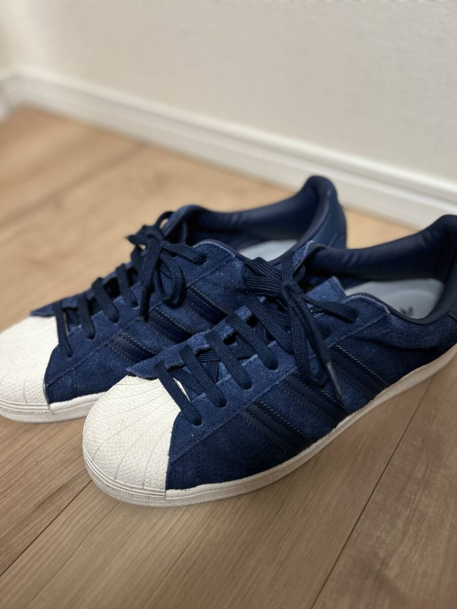 新品未使用品！adidas SUPERSTAR ベージュ/ネイビー 2025年最新】Yahoo!オークション -adidas スーパースター