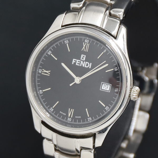 【希少】FENDI時計 210G 新品電池 稼働品 シルバー 黒文字盤 Yahoo!オークション -「fendi 210g」の落札相場・落札価格