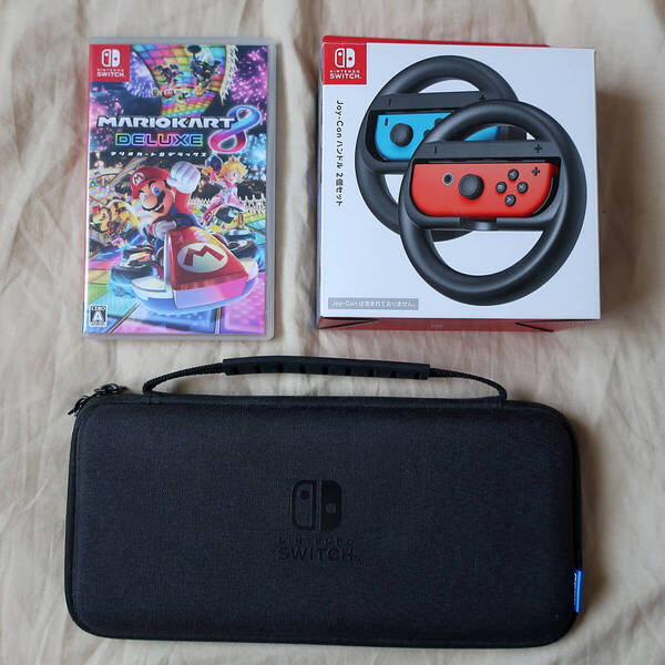 ☆即決【未使用】 任天堂 Switch マリオカート8 デラックス ソフト ハンドル&ケースセット