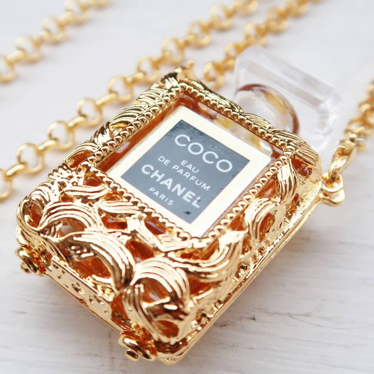 【ミニ香水チャーム】CHANEL★ネックレス★25C限定 2025年最新】Yahoo!オークション -シャネル香水ネックレスの中古