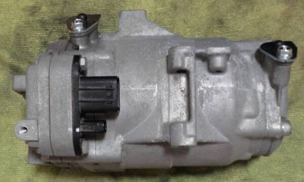 ☆ニッサン HE12 ノート e-POWER 電動コンプレッサー 日産 92600-5WK0B R134a ジャンク 中古!!
