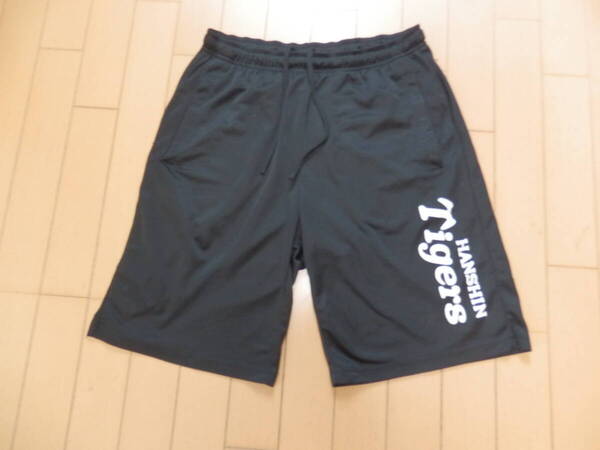 【送料無料】阪神タイガース★ハーフパンツ③ ★HANSHIN Tigers ★ 黒 / サイズL / ポリエステル100%