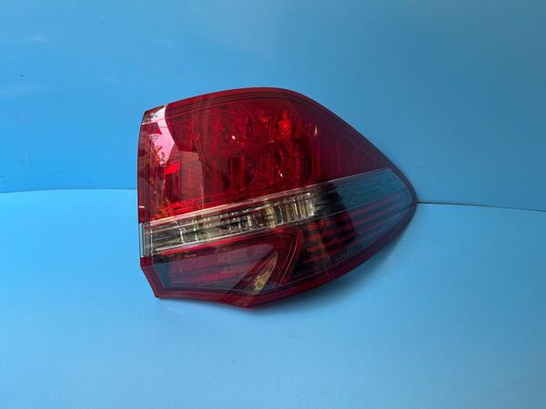 200系クラウン ロイヤル前期 テールランプ 純正 トヨタ 20クラウン ライト LED GRS200 GRS202 テールレンズ ICHIKOH