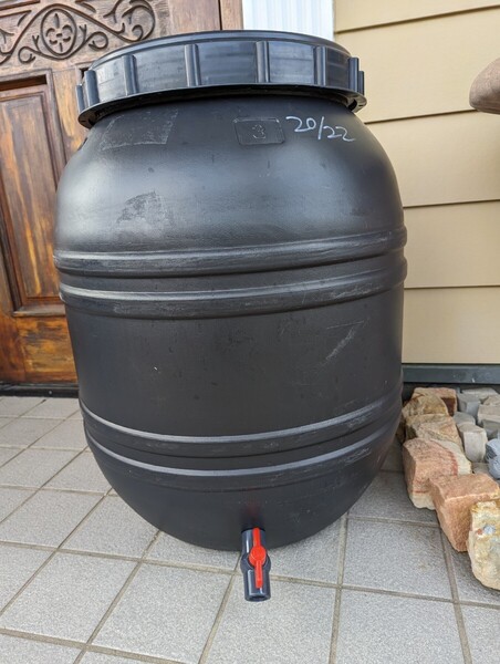 雨水タンク150L黒コック付き、送料込み