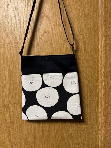 NO.582 ハンドメイド あんぱん柄 サコッシュバッグ サコッシュ ショルダーバッグ ポシェット 斜め掛け