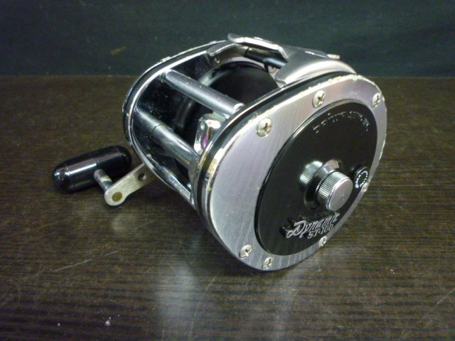 Daiwa-Dynamic ST-100 フィッシングリール Yahoo!オークション -「st100」(ダイワ) (手動)の落札相場・落札価格