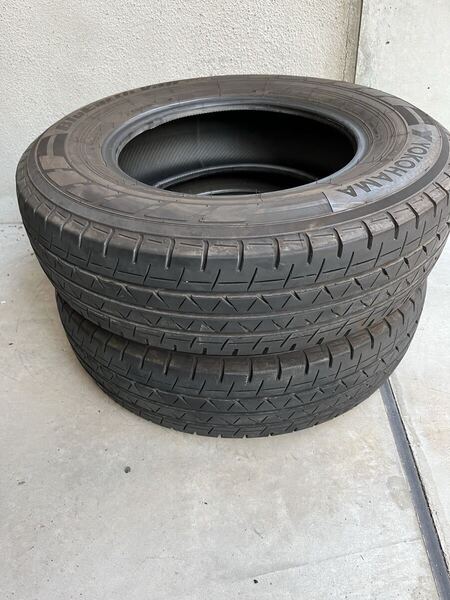 送料無料 195/80R15 107/105L LT ヨコハマ RY55 中古タイヤ2本セット 2023年製