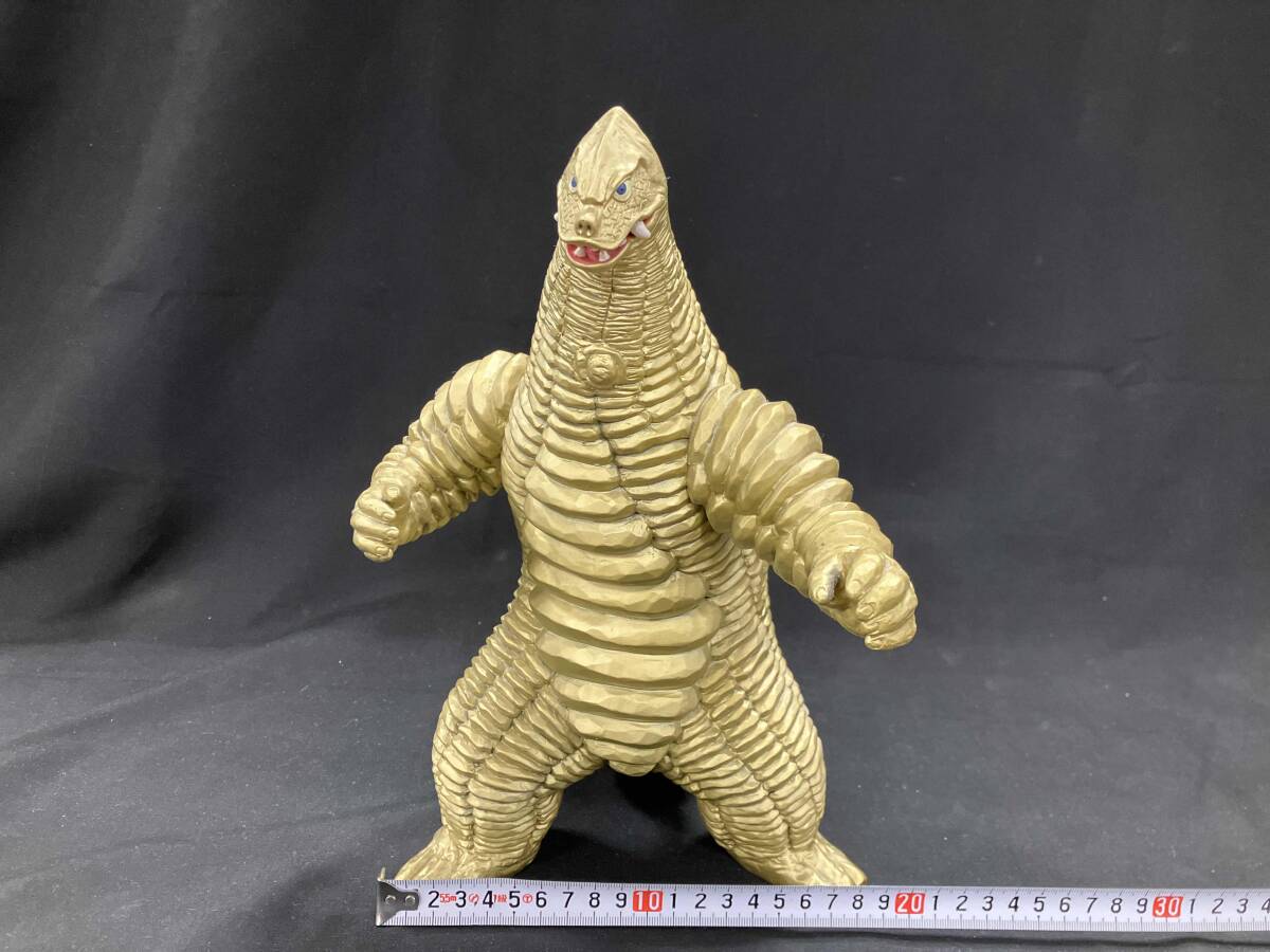 レッドキング ビッグソフビ Yahoo!オークション -「ウルトラ ビッグ ソフビ」(レッドキング