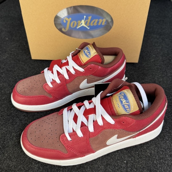 24.5cm 新品未使用 NIKE JORDAN 1 LOW SE GS ナイキ エア ジョーダン ローカット スニーカー シューズ AJ1 人気 定番 箱有り 正規品