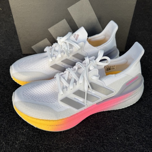 27.0cm 新品未使用 adidas ULTRABOOST 5 アディダス ウルトラブースト ランニング シューズ スニーカー 人気 定番 ブースト 箱有り 正規品