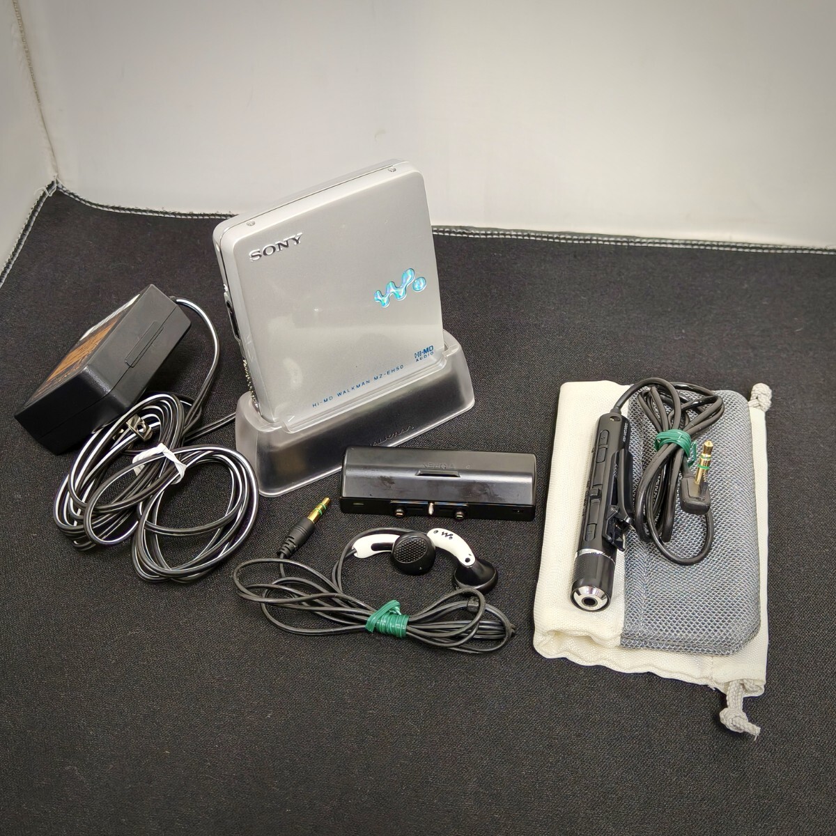 SONY ポータブルMDプレイヤー MZ-EH50 【ジャンク品】 SONY ポータブルMDプレイヤー MZ-EH50 【ジャンク品