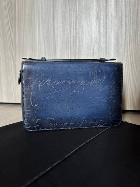 定価30,5万 Berluti ITAUBA WIDE Wallet ベルルッティ イタウバワイド スクリットレザー 長財布 バッグ アヴェイロ 新品 限定色 完売品