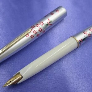 プラチナ 万年筆 花柄ショートタイプ 白軸 14K 細字(F)ビンテージ 希少モデル 中古 美品