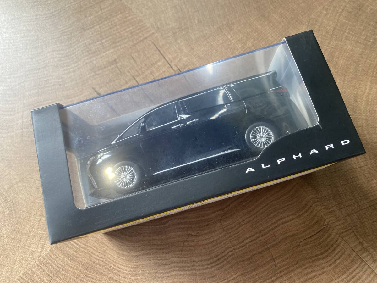 ALPHARD ミニカー 40 非売品 Yahoo!オークション -「アルファード 40 ミニカー」の落札相場