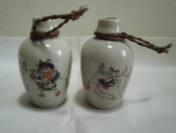 飾り物 小さい 徳利 大津絵 酒瓶 通い徳利 置物 空瓶 陶器 民芸品 郷土玩具 伝統工芸品 お土産 花瓶 花器にも レトロ