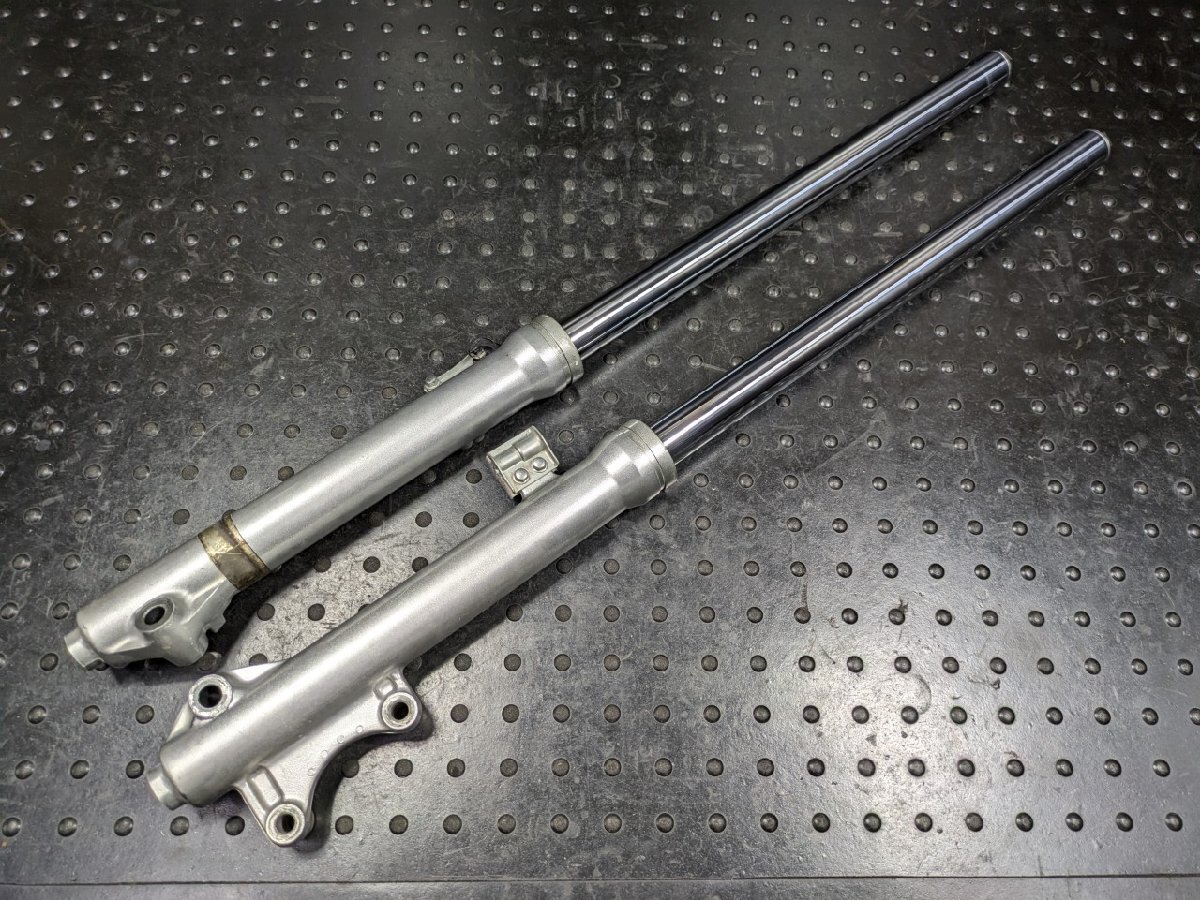 Dトラッカー125/LX125D 純正 フロントフォークOH済 KLX125 Dトラッカー125/LX125D 純正 フロントフォークOH済 KLX125