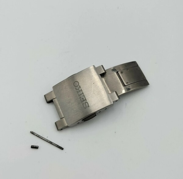 【中古品】 腕時計 部品 セイコー ブライツ 7B24-0AW0 バックル 中留め クラスプ 尾錠 ベルト 接続用のピン付き