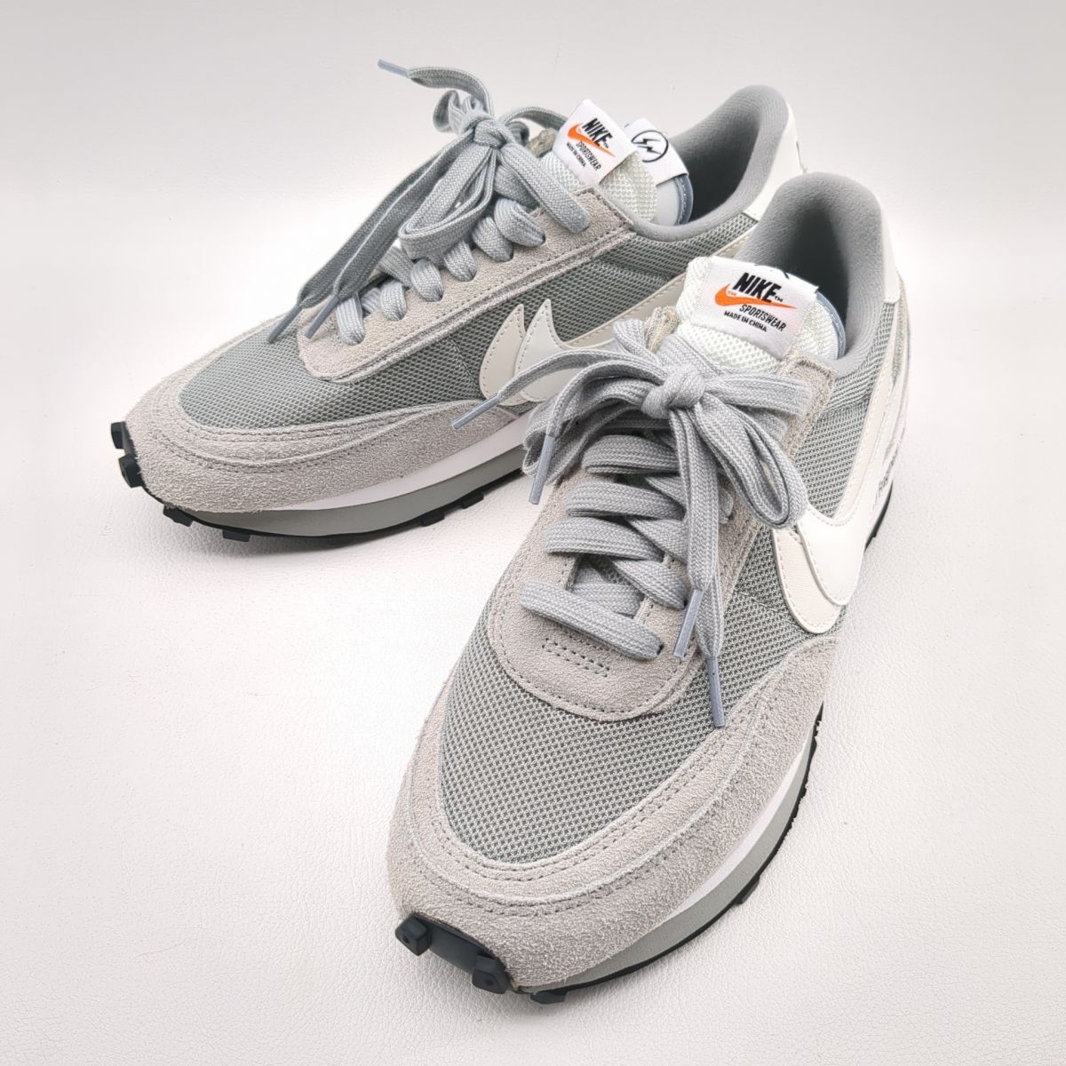 NIKE ナイキ スニーカー グレー系 23cm 3600225E0054 Yahoo!オークション -「ナイキ グレー スニーカー」の落札相場